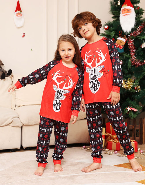 Load image into Gallery viewer, Reindeer Graphic Top and Pants Set
